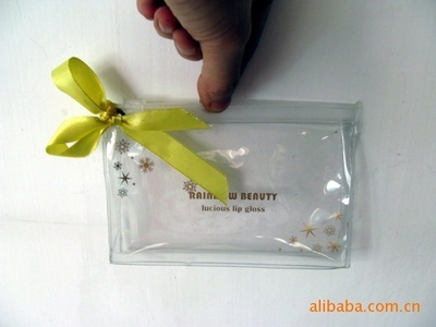 深圳市飞达塑胶制品 一站式日用品包装袋、供应手袋及旅行袋解决方案